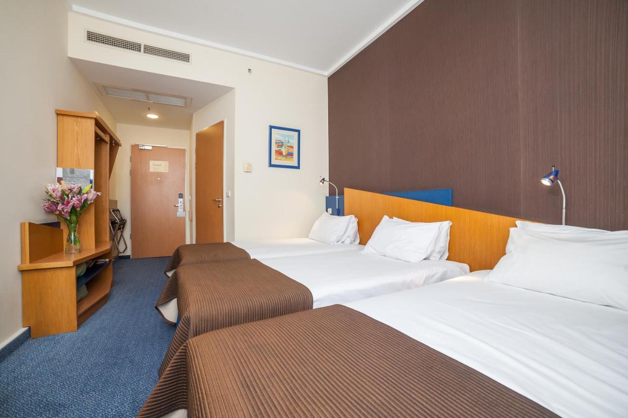 Express Krakow Hotel Buitenkant foto
