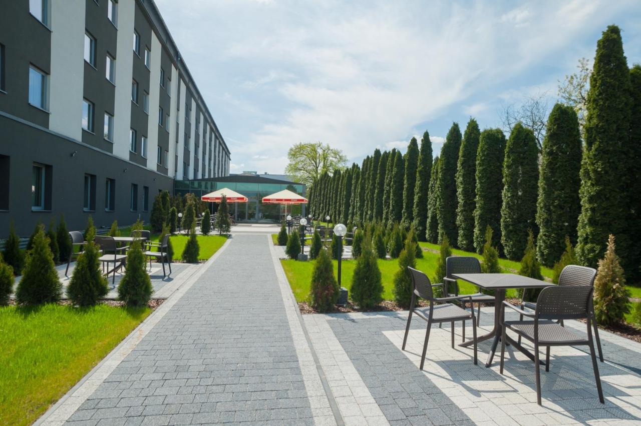 Express Krakow Hotel Buitenkant foto